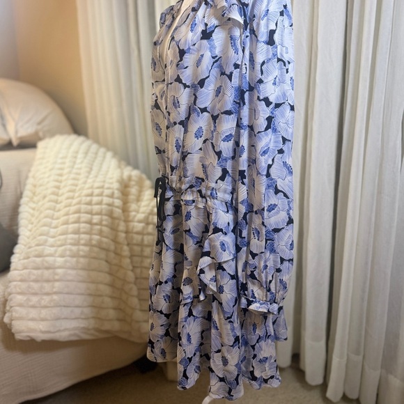 Reiss Floral Long Sleeve Dress in Blue and White - Picture 5 of 6